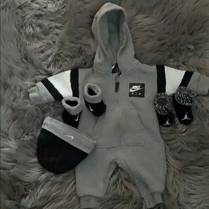 0-3 Nike onesie jumper worn 2x